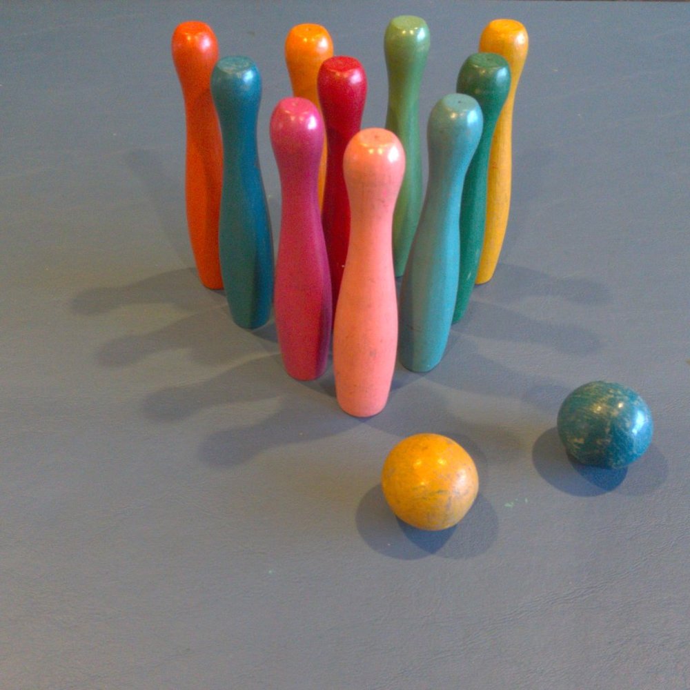 Vintage Colorful Wooden Toy Bowling 10 Pin Set Game w/ 2 Wood Balls - Picture 7 of 7